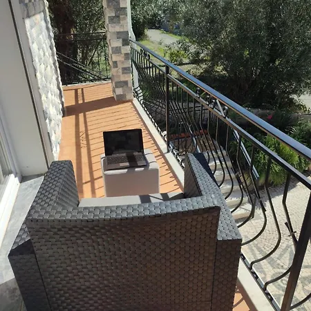 Casa Dos Fetos Varanda Panoramica & Natureza 奥雷堡垒